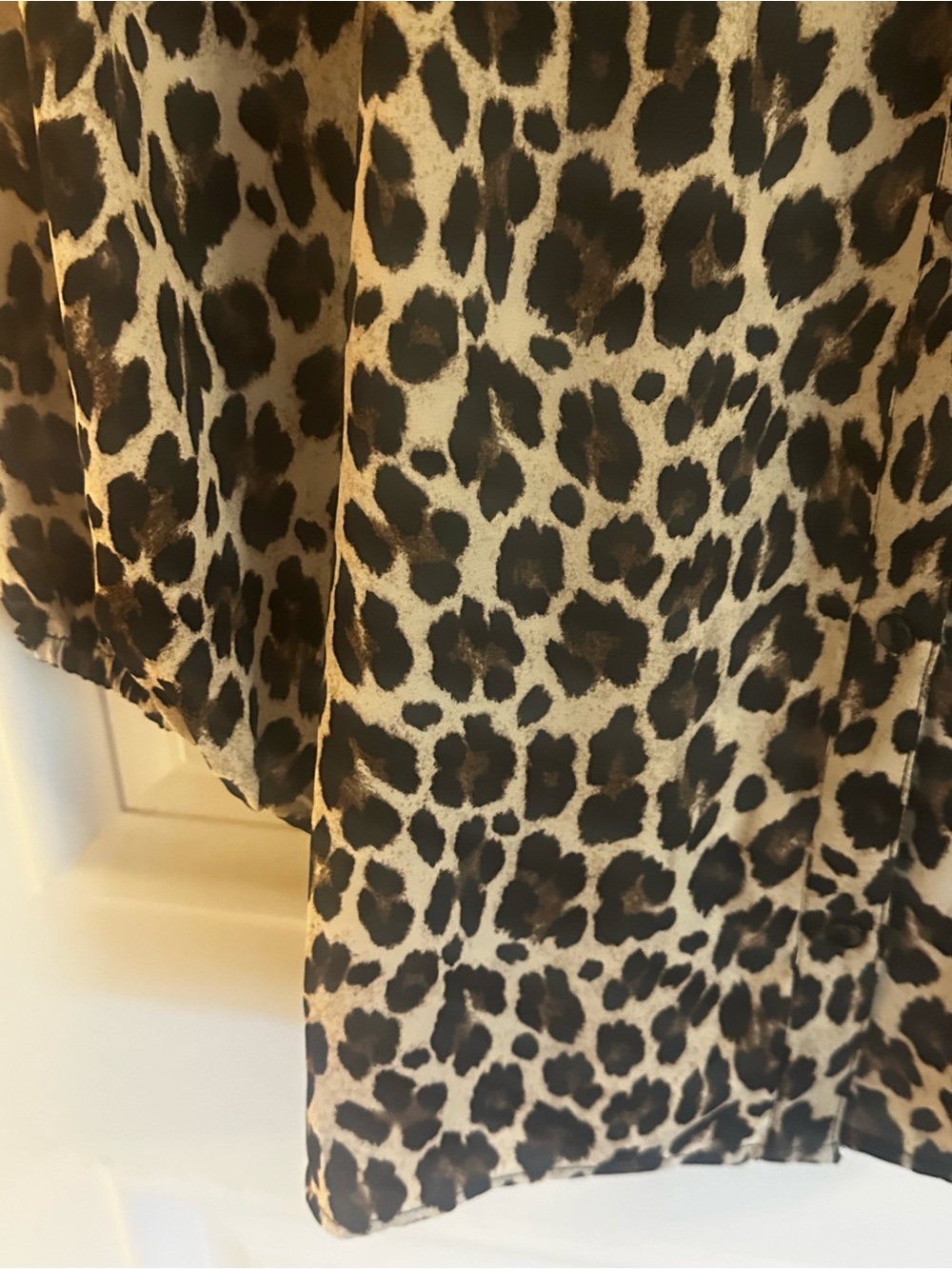 Vince Camuto Leopard Print Blouse - Picture 5 of 14